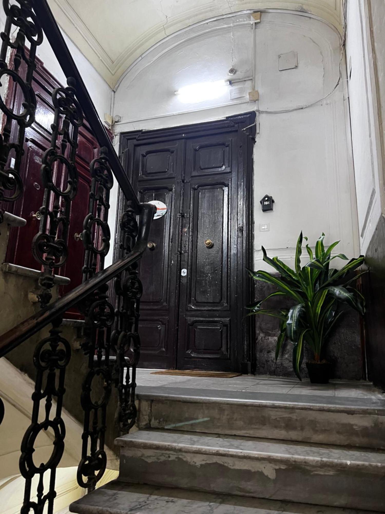 La Porta Accanto Naples Luaran gambar